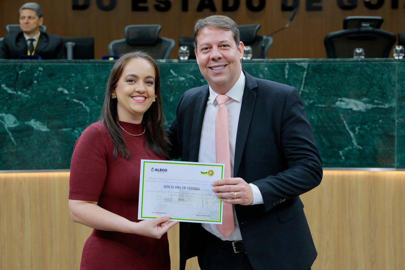 Sessão solene em homenagem aos ser serventuários da Justiça e do MP-GO